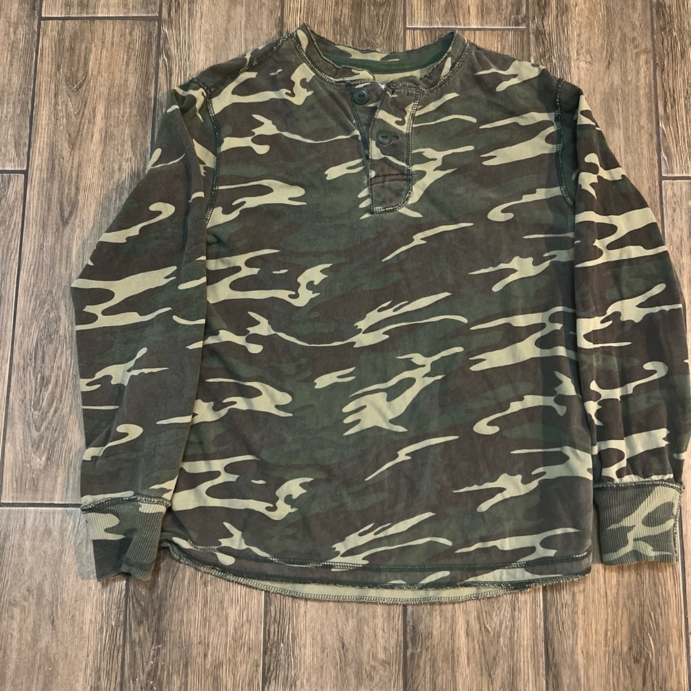 No Boundaries Organic Vintage Fit HenleyCamouflage Long Sleeve Shirt Men’s M